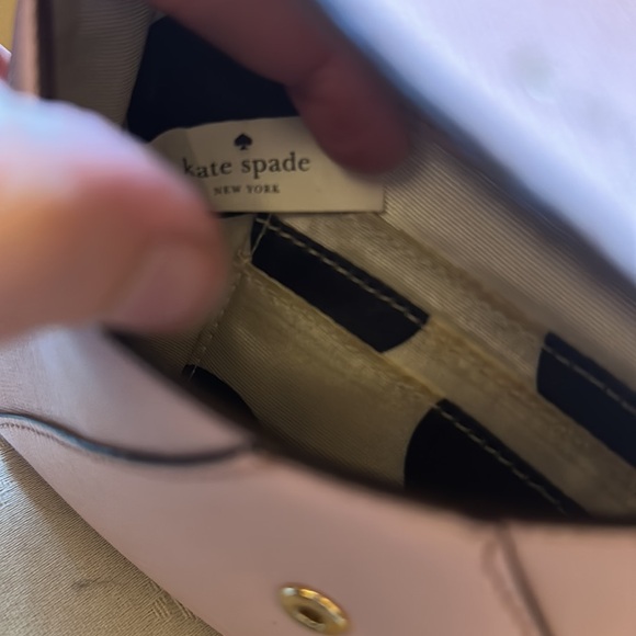 Kate Spade pink Saffiano leather envelope crossbody in EUC - Picture 9 of 15